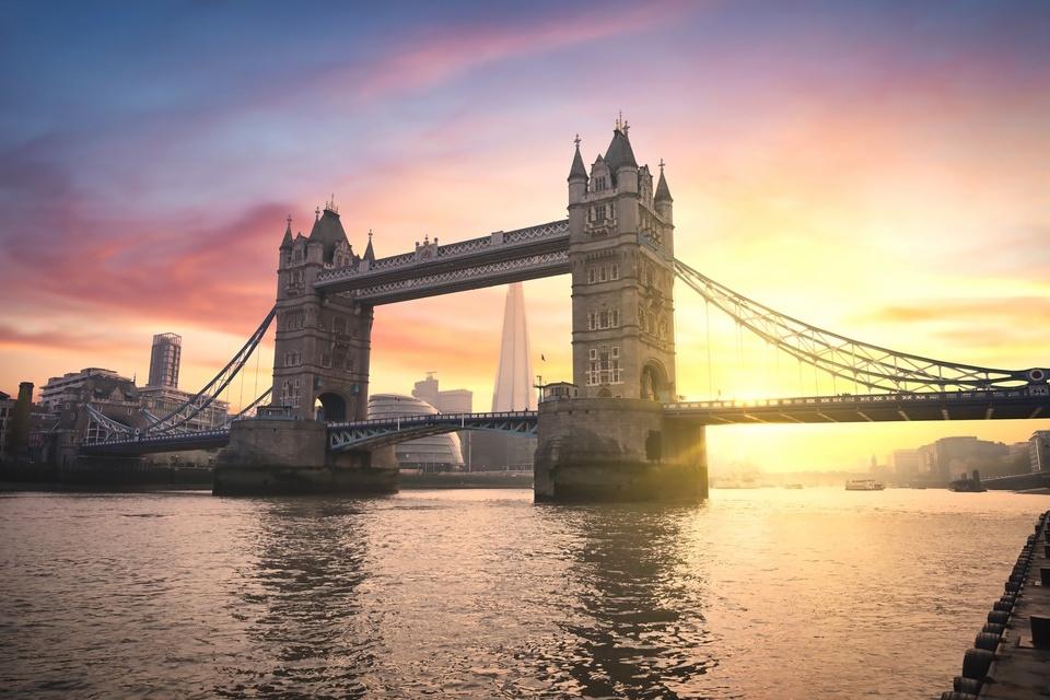 Thames-joen risteily